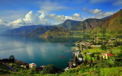 5 Tempat camping dengan pemandangan Danau Toba.